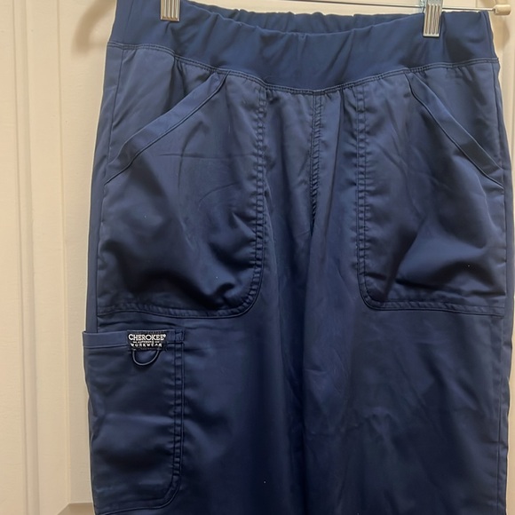 Cherokee Scrub Set - Picture 3 of 6